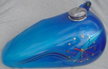 Blue fade with graphics clock